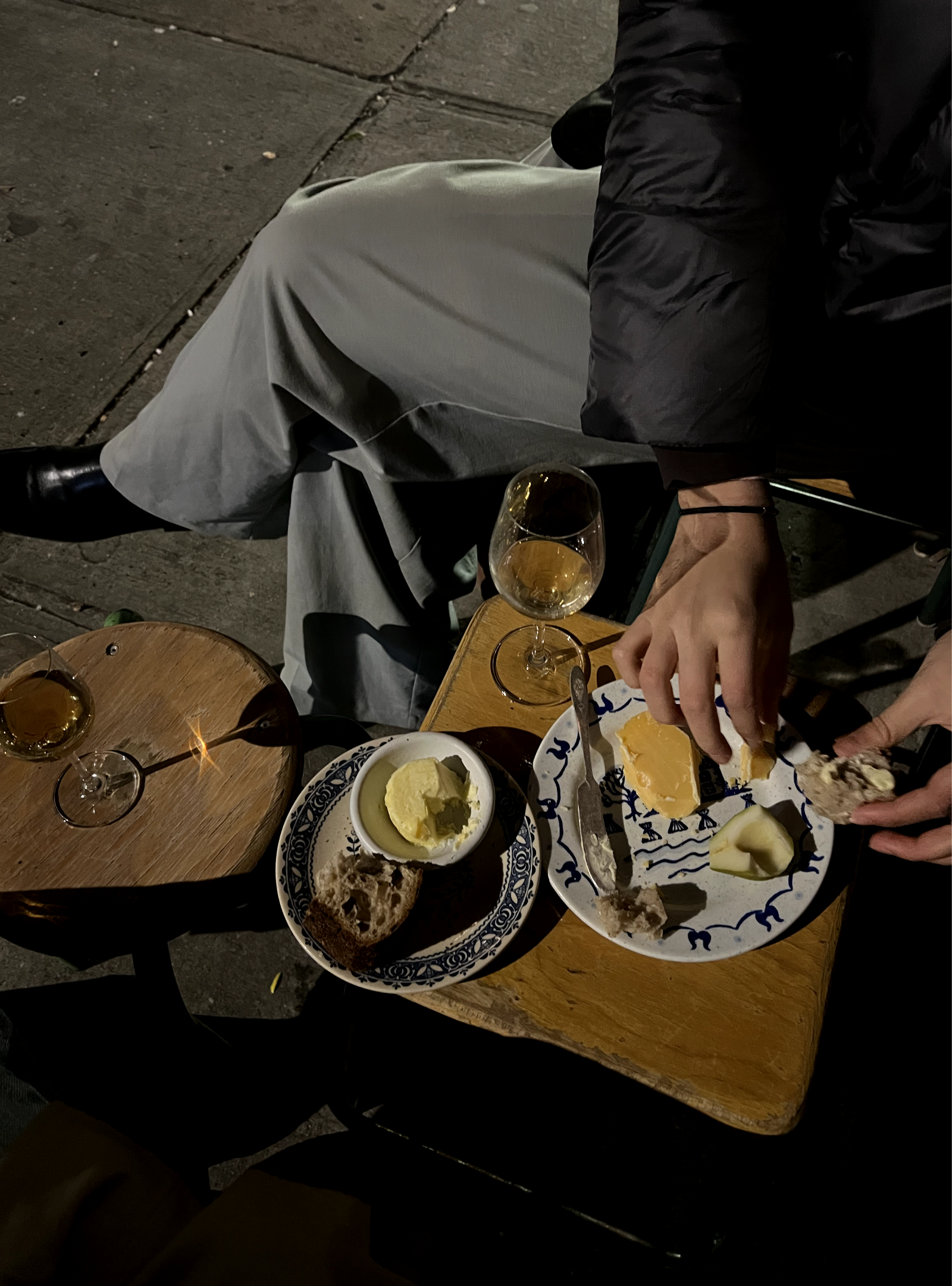 Gem.wine on the LES is a perfect place to chill after a day at work and grab a glass of wine with bread and butter. The place reminds us of home and Copenhagen